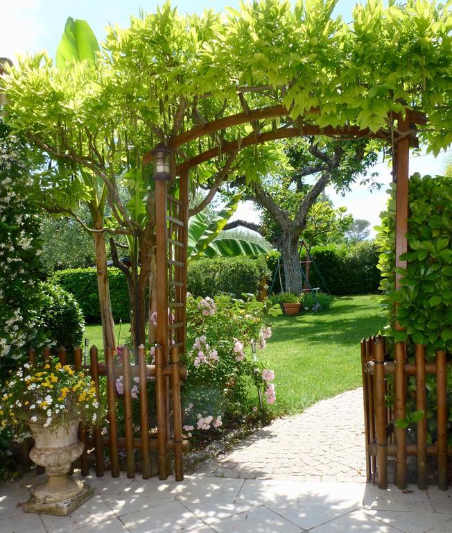 Hôtel La Manzanera à Roquefort-les-Pins Extérieur photo